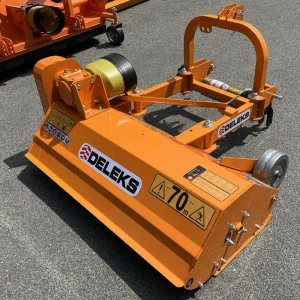 LINCE 120 X DELEKS Traktor-Hammer-Seitenhäcksler LINCE 120 X DELEKS