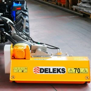 DELEKS VOLPE 100 160 kg Seitenhäcksler für Traktoranbau