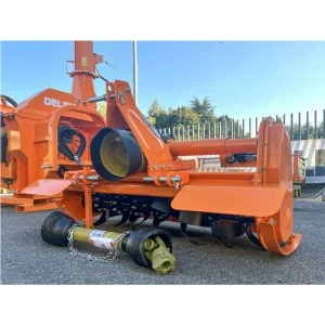 Rotovator DELEKS DFM 125 1250 mm monté sur le tracteur pour les tracteurs DELEKS