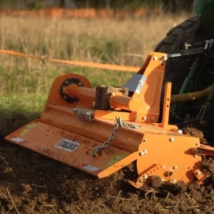 Rotovator DELEKS DFM 125 1250 mm monté sur le tracteur pour les tracteurs DELEKS