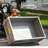 Tractor bucket Deleks T-1800 with tipping mechanism