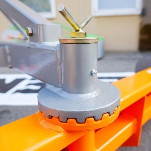 PTO Leveling Blade Deleks DL-170 20 - 45 HP