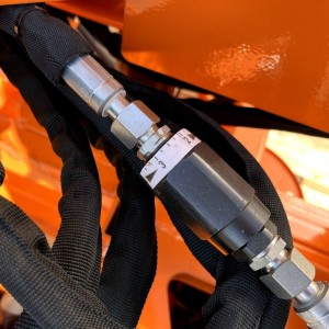 Deleks Екскаватор-навантажувач DRS-1000T