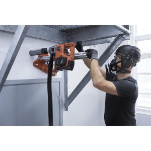 Trapano portatile per calcestruzzo Husqvarna DM 540i a batteria per calcestruzzo