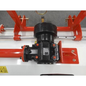 Trituratore manuale a scorrimento a presa di forza Giemme EHM 125 - 175 cm