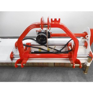 Hydraulisch verschiebbare PTO-Schredder Giemme TRS 160 - 220 cm