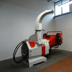 Giemme WC-R tractor-mounted bio shredder with hydraulic rotor