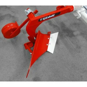 Giemme DP laterally adjustable tractor plow 12-40 HP