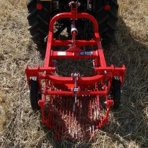 Arracheuse de pommes de terre PTO Giemme PD50A sortie arrière 50 cm