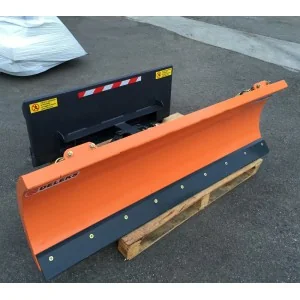 Snow plow for tractor Deleks LNS-130-M