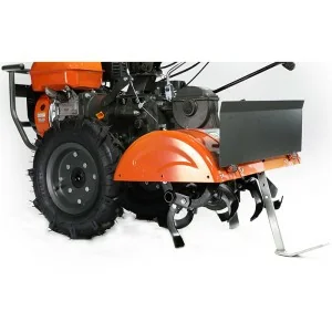 Gasoline tiller Anova MTC620 strawberries