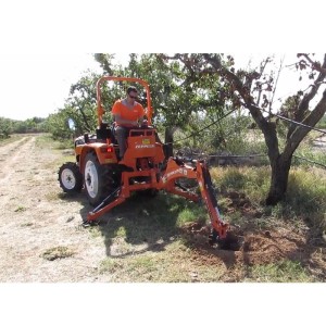 Fixed backhoe for Zeppelin 18-50 HP tractor