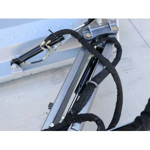 BlackStone BVM 100 - 180 cm PTO arm mounted sliding arm shredder