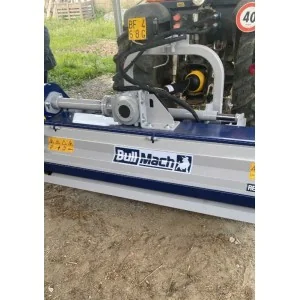 BullMach Rea SH Hydraulikhäcksler für Traktor