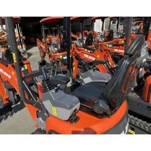 Deleks Mini excavatrice M120 Moteur Yanmar 19 HP