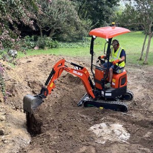 Mini pelle Deleks M120 moteur Yanmar 19 HP