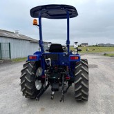 Versatile Tractor Lovol M404R 40 HP diesel engine