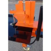 Holzhacker EuroCentauro León mit hydraulischem Stammheber