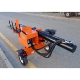 Holzhacker EuroCentauro León mit hydraulischem Stammheber