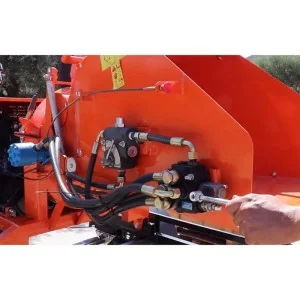 Broyeur de branches Diesel avec remorque Centauro Coria 40 HP