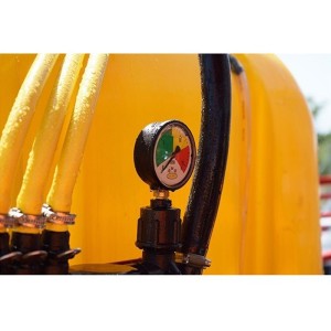 PTO sprayer with EuroCentauro bars Daimiel hydraulic lift