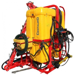 PTO sprayer with EuroCentauro bars Daimiel hydraulic lift