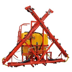 PTO sprayer with EuroCentauro bars Daimiel hydraulic lift