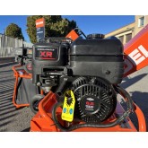 Piccolo trituratore di legno Deleks DK-300 B&S con collettore