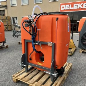 Tractor Sprayer Deleks LUNA 300 Liters