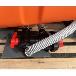 Suspended sprayer for tractor Deleks MARTE 600 Liters