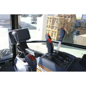 Hanwo Trator Cab 704C 75 CV