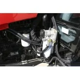 Potente trator Hanwo 704R 75 CV