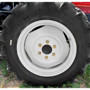 Trator potente Hanwo 704R 75 CV