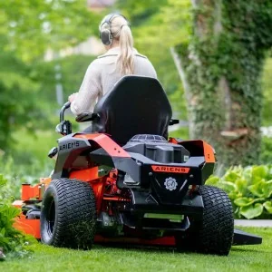 Ariens Ikon 52 SD 132 cm tracteur tondeuse à rayon de braquage zéro