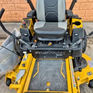 Hustler FASTRAK 54 SDX zero turn lawn mower tractor