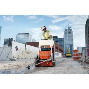 Бензинова підлогонатирач Husqvarna FS 413