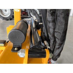 Inter-row with tractor hitch Dimago