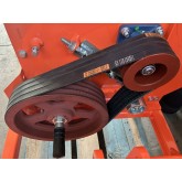 Broyeur de bois monté sur tracteur Deleks DK-1200SE