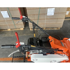 Roçadora de martelos da lagartas Deleks SMART-800-TR 70cm