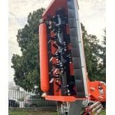 Débroussailleuse hydraulique à bras latéral Deleks MERLO