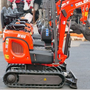 Mini excavadora Deleks M100SE motor Kubota D722 13,7 HP