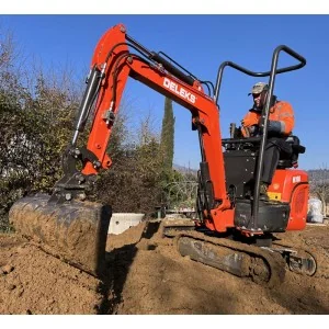Mini excavator Deleks M100SE Kubota D722 engine 13,7 HP