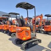 Mini-pelle Deleks M100SE Moteur Kubota D722 13,7 HP