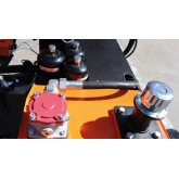 Débroussailleuse à bras hydraulique autonome Zeppelin Loire HT