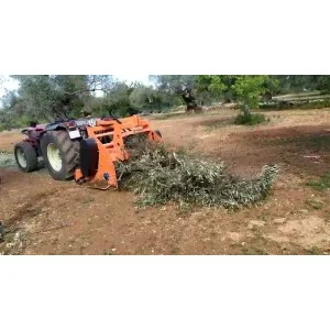 Fixed shredder for pruning residues Zeppelin Top Viña reversible