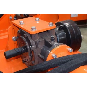 Fixed shredder for pruning residues Zeppelin Top Viña reversible