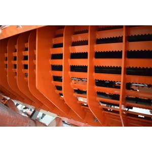 Fixed shredder for pruning residues Zeppelin Top Viña reversible