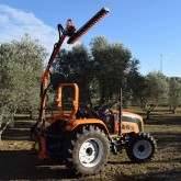 Podadora en altura para tractor Zeppelin ZCutter 1600 mm