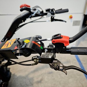 Motocultivador multifunções Deleks Motor Zeus Loncin 420 cc