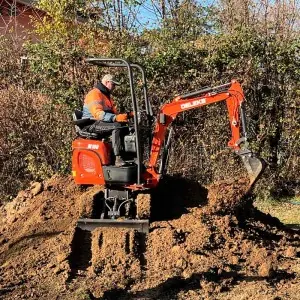 Minibagger Deleks M100 Kubota D722 Motor 10,2 Kw